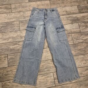 Jessica Simpson High Rise Wide Leg Cargo Jeans - Light Wash - Size 8/29